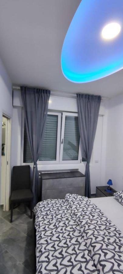 Andrea'S Apartments - Chiasserini Milan Luaran gambar