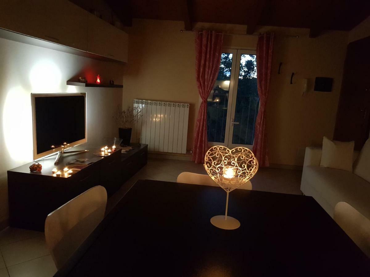 Andrea'S Apartments - Chiasserini Milan Luaran gambar